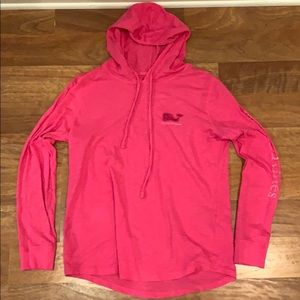 vineyard vines long sleeve with hood